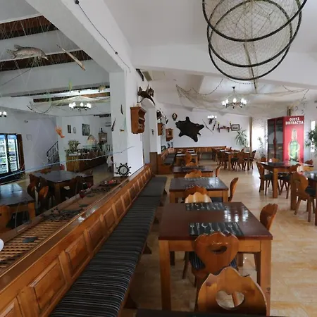 Pensiunea Casa Pescarului Отель Сулина