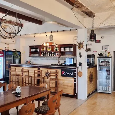 Отель Pensiunea Casa Pescarului